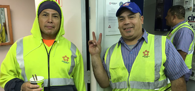 Members stand in solidarity with Republic drivers in Ohio Image