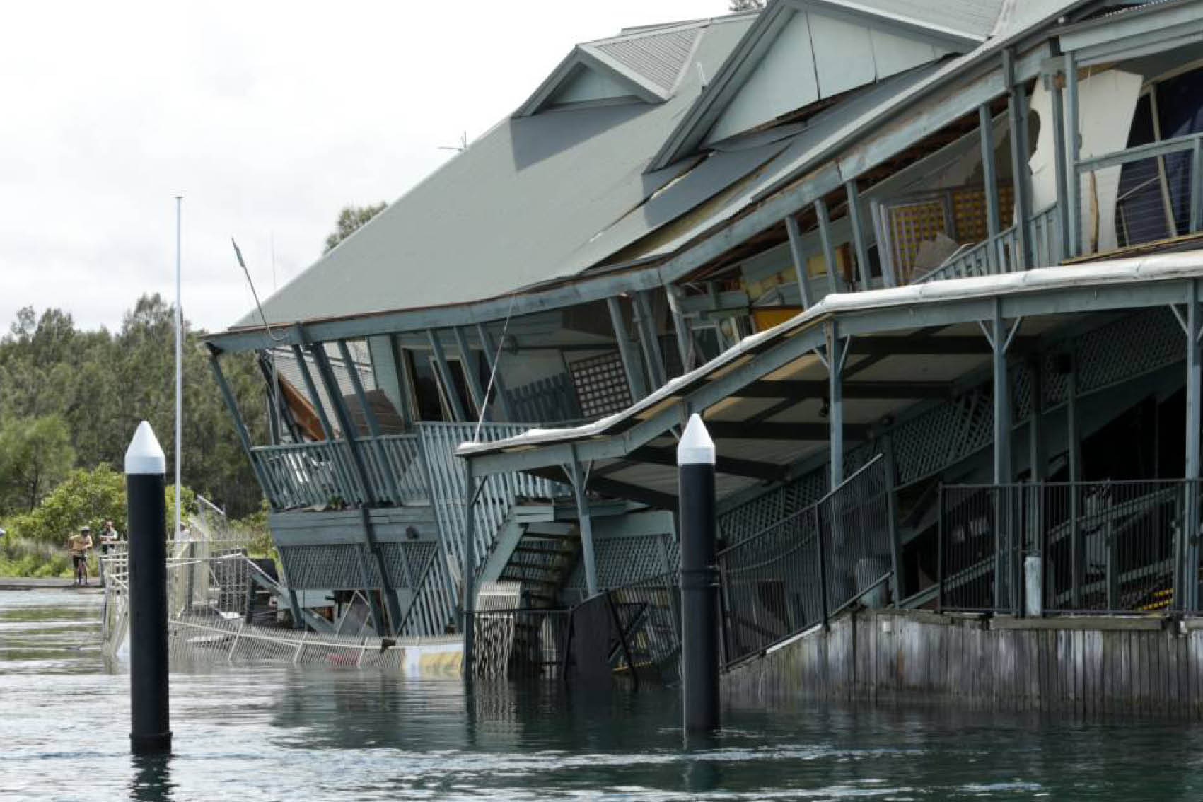 NEW LANDS MINISTER MUST RESOLVE PELICAN MARINA