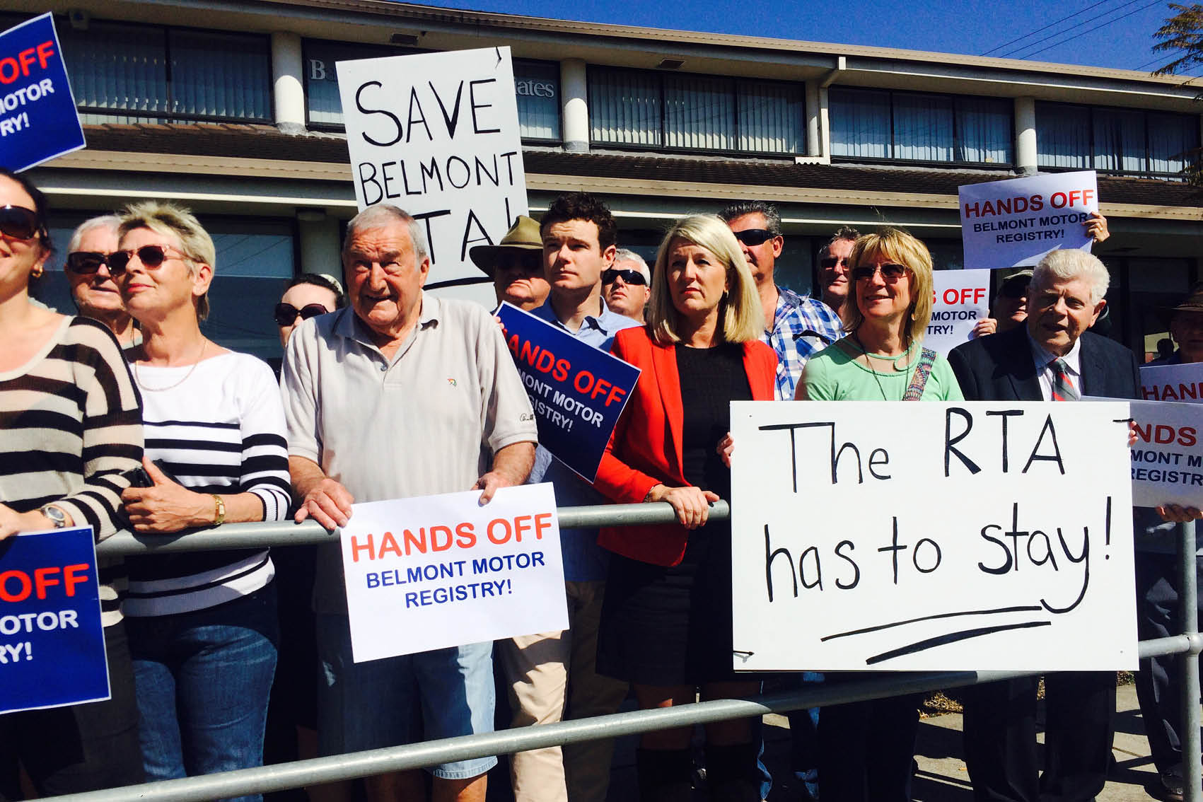 MINISTER PLAYS POLITICS WITH SERVICE NSW