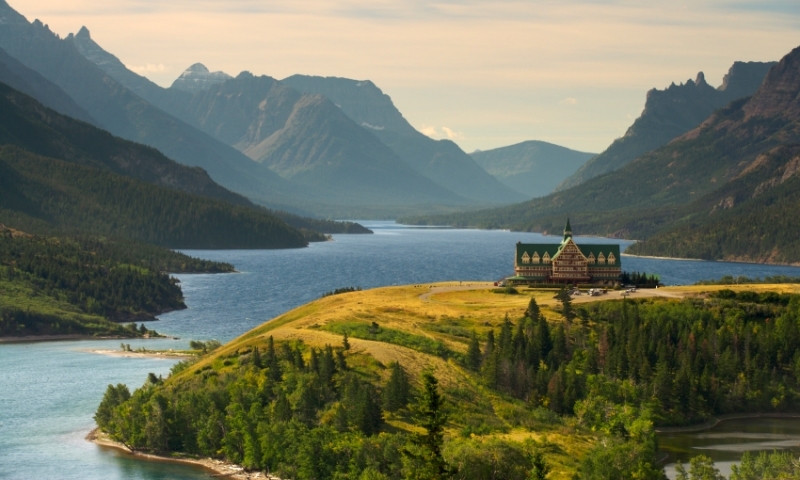 4835_4981_Waterton_Lakes_National_Park_Canada_lg.jpg