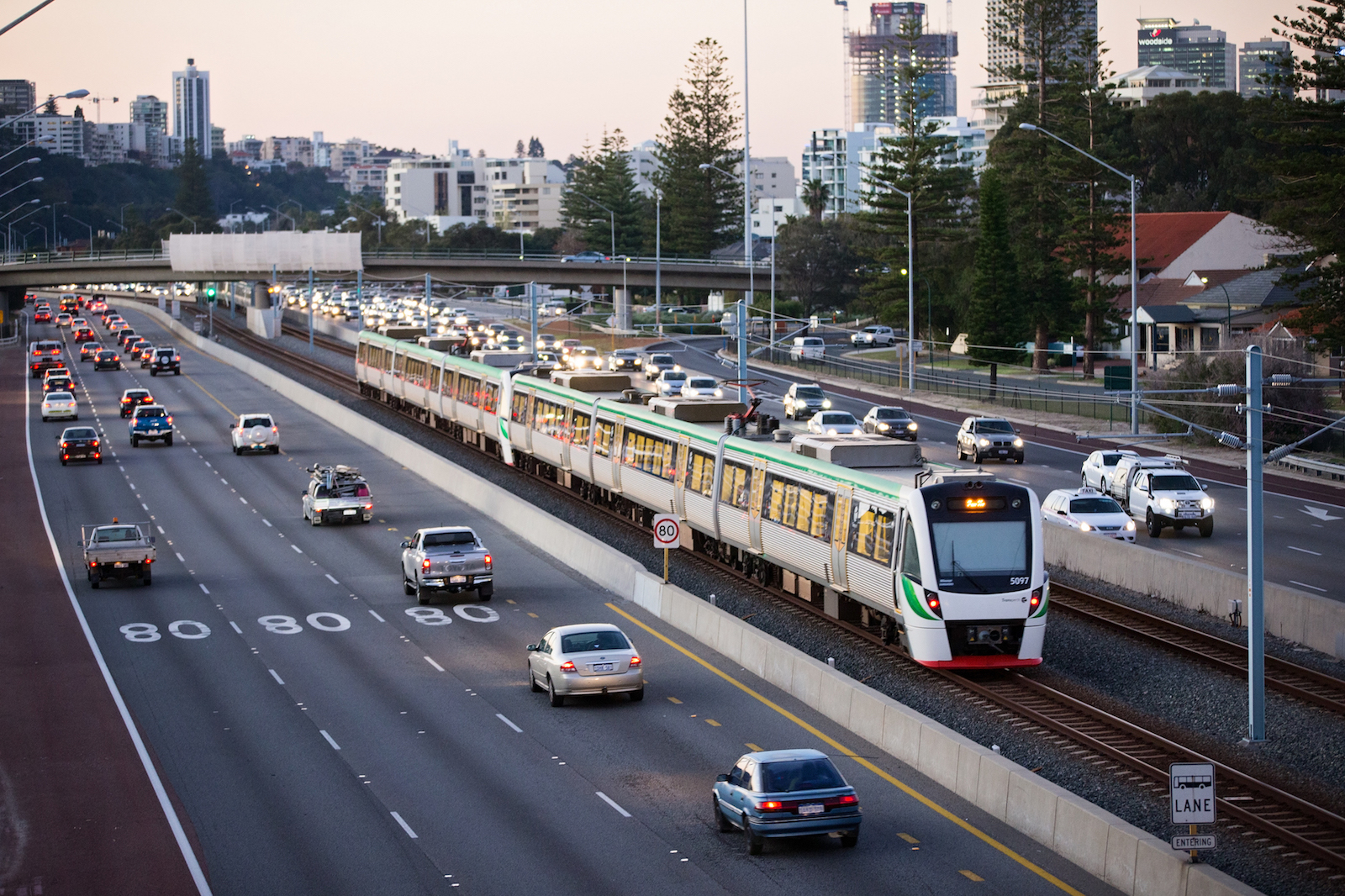 Call for WA manufacturing hub to build railcars locally