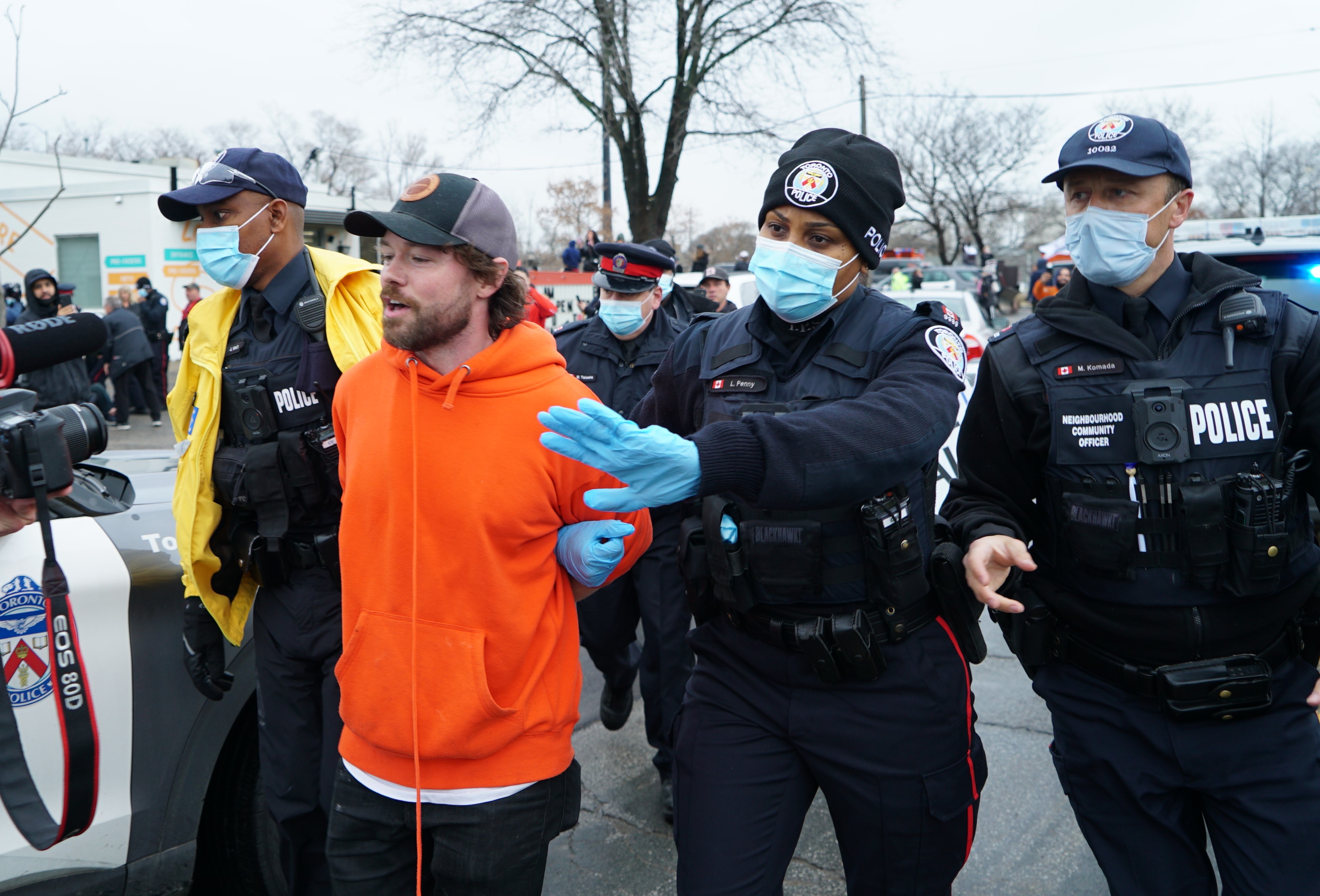 BBQ Controversy Has Finally Put The AntiLockdown Protesters At Odds
