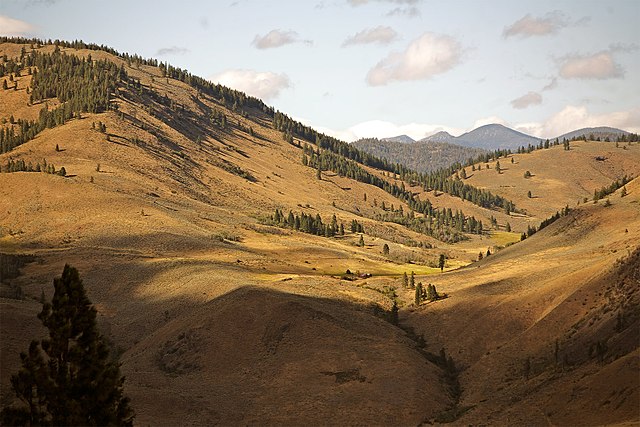 640px-Methow_Valley.jpg