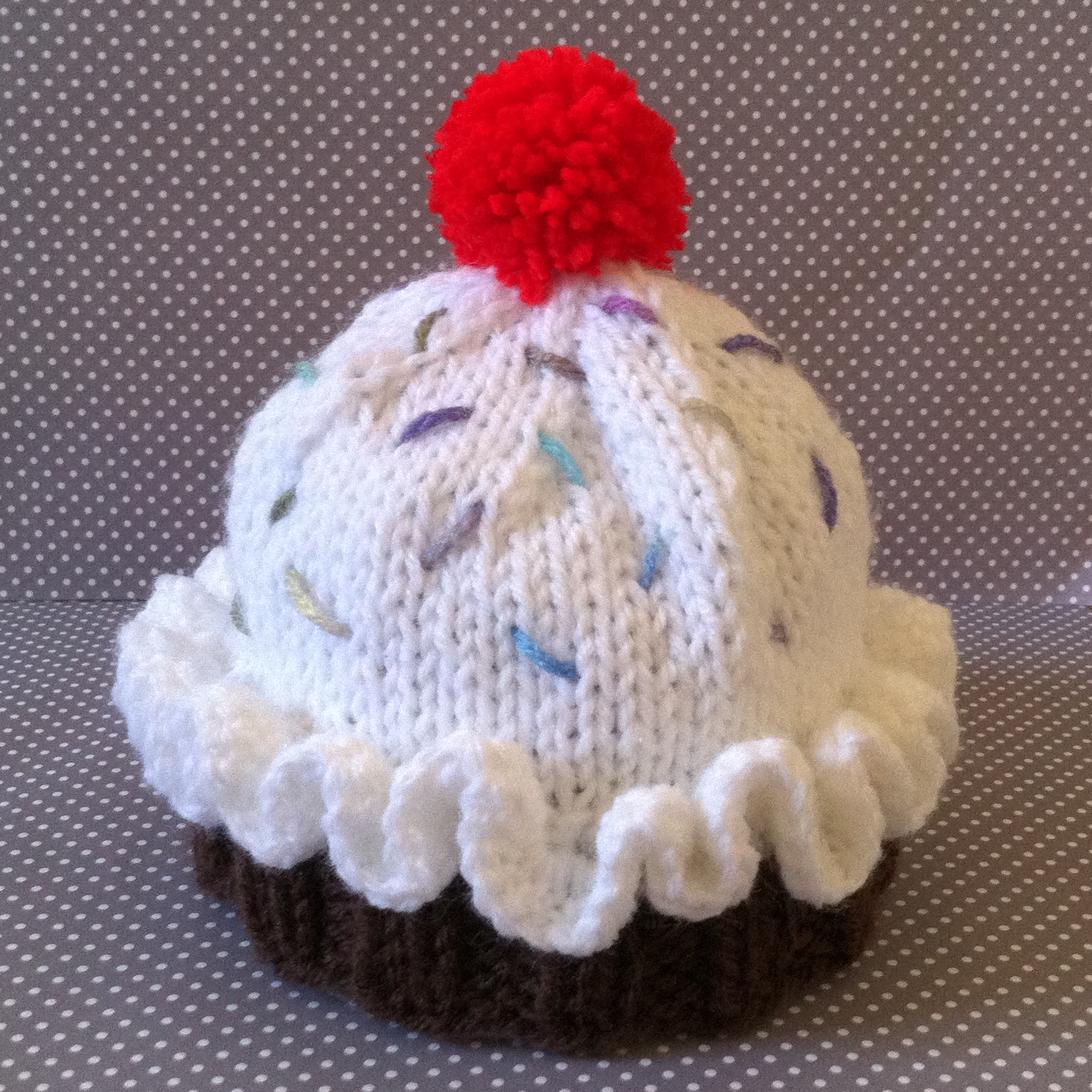 wishknitscupcake.png