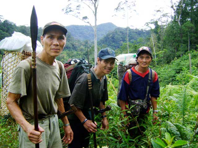 penan_leaders_small.jpg