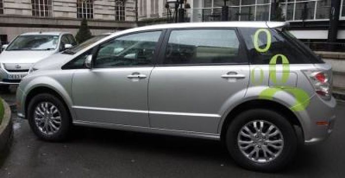 Lib Dems call for Cambridge taxis to turn electric