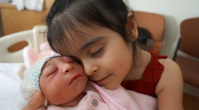 Un Bebe Miraculeux Ne Avec Une Anencephalie Survit Contre Toute Attente Campagne Quebec Vie