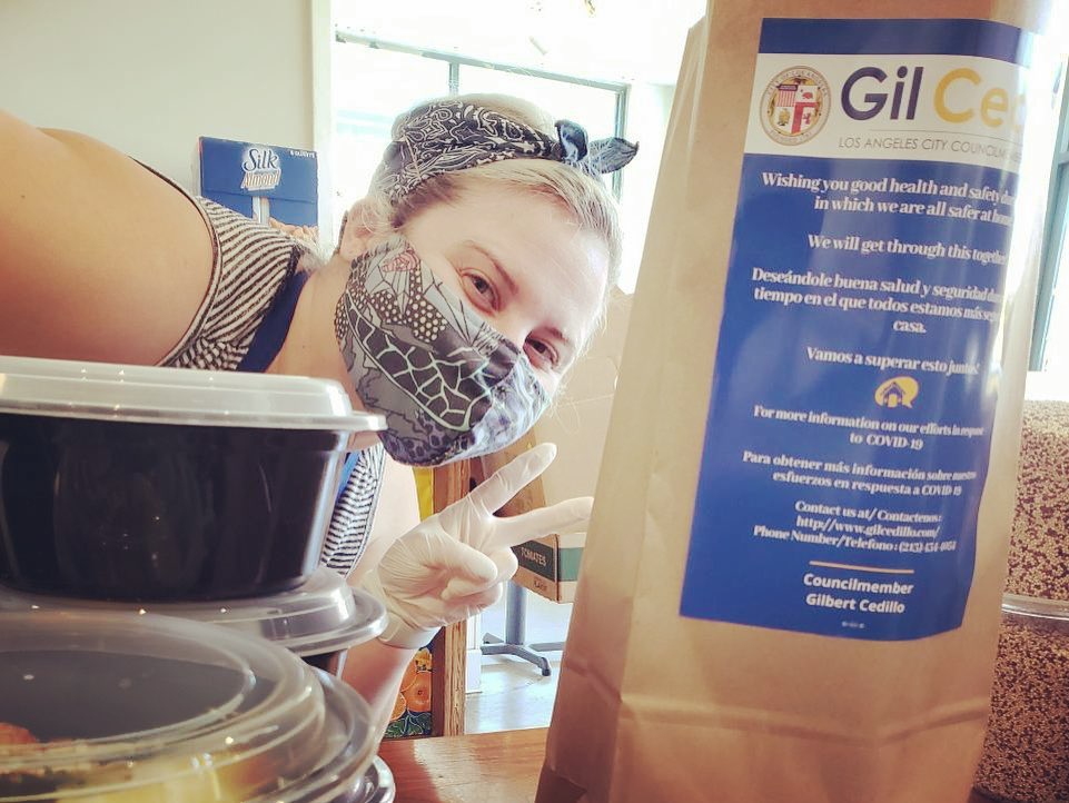 Glassell Park's Lemon Poppy to deliver food to seniors 4-24-2020 #2