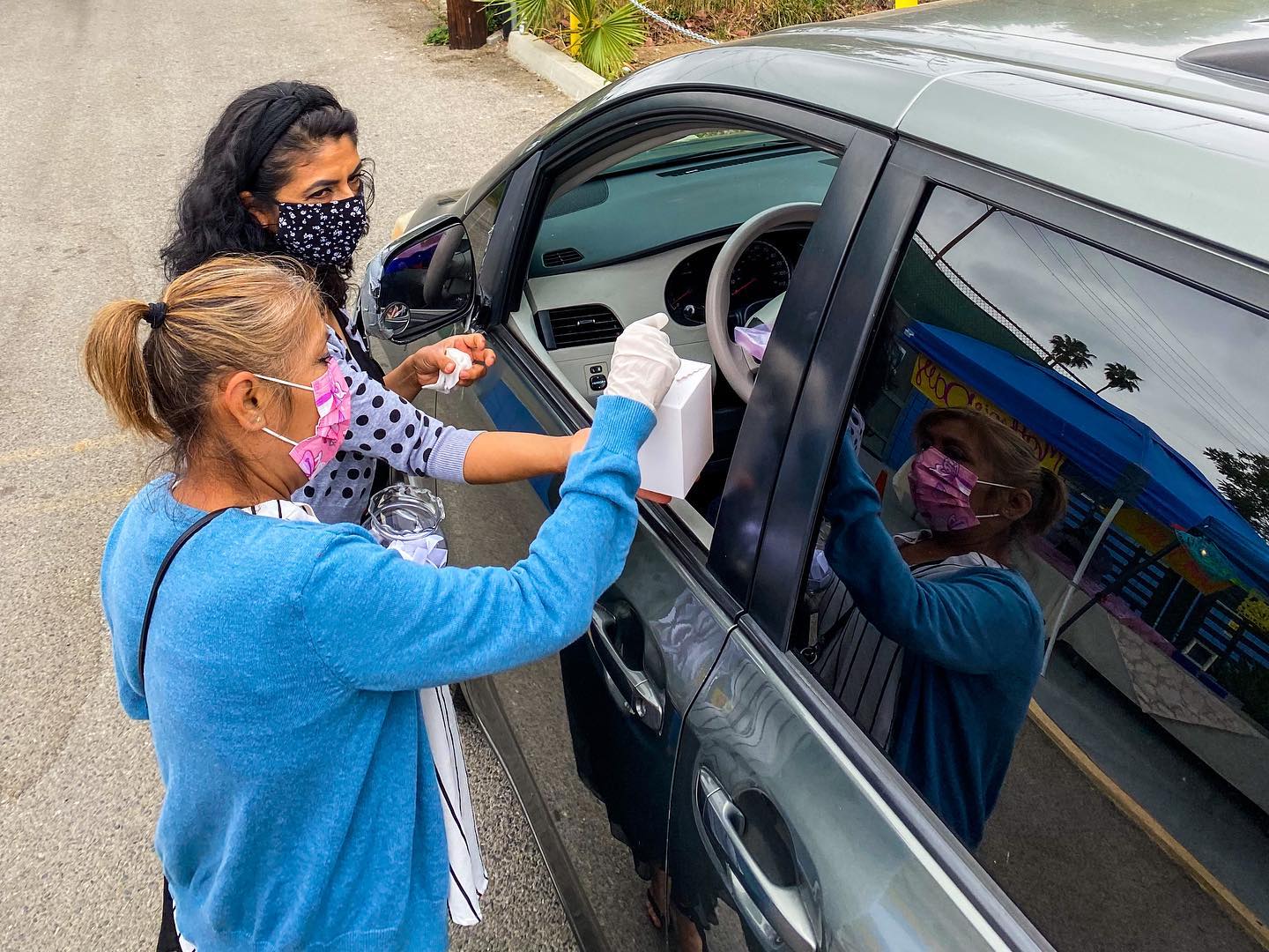 Mother's Day Gift Bag grab and go distribution at Academia Avance 5-10-2021 Photo 1