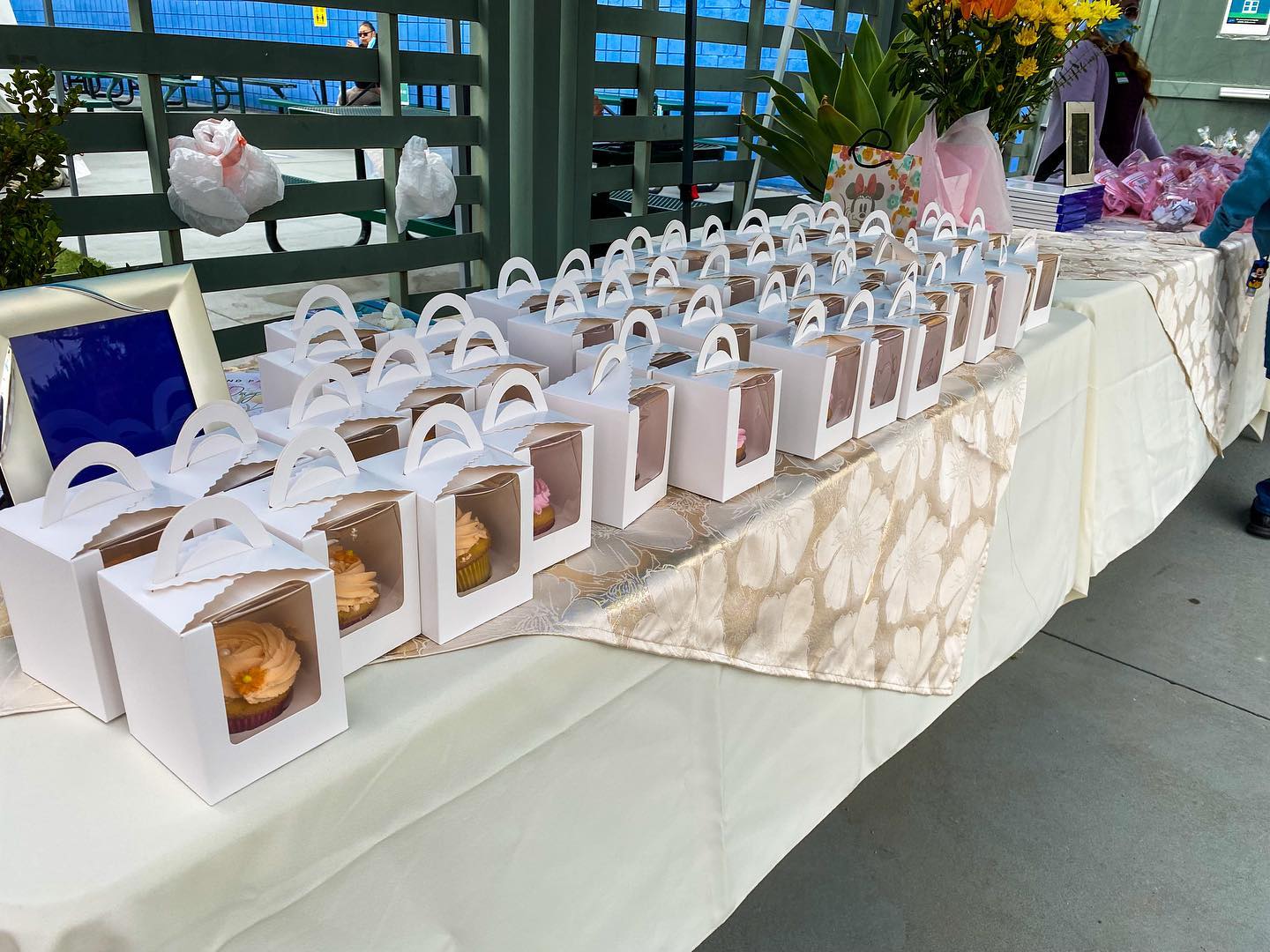 Mother's Day Gift Bag grab and go distribution at Academia Avance 5-10-2021 Photo 2