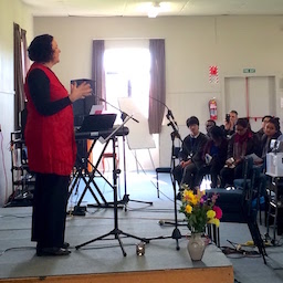 Val Goold teaching from Philippians