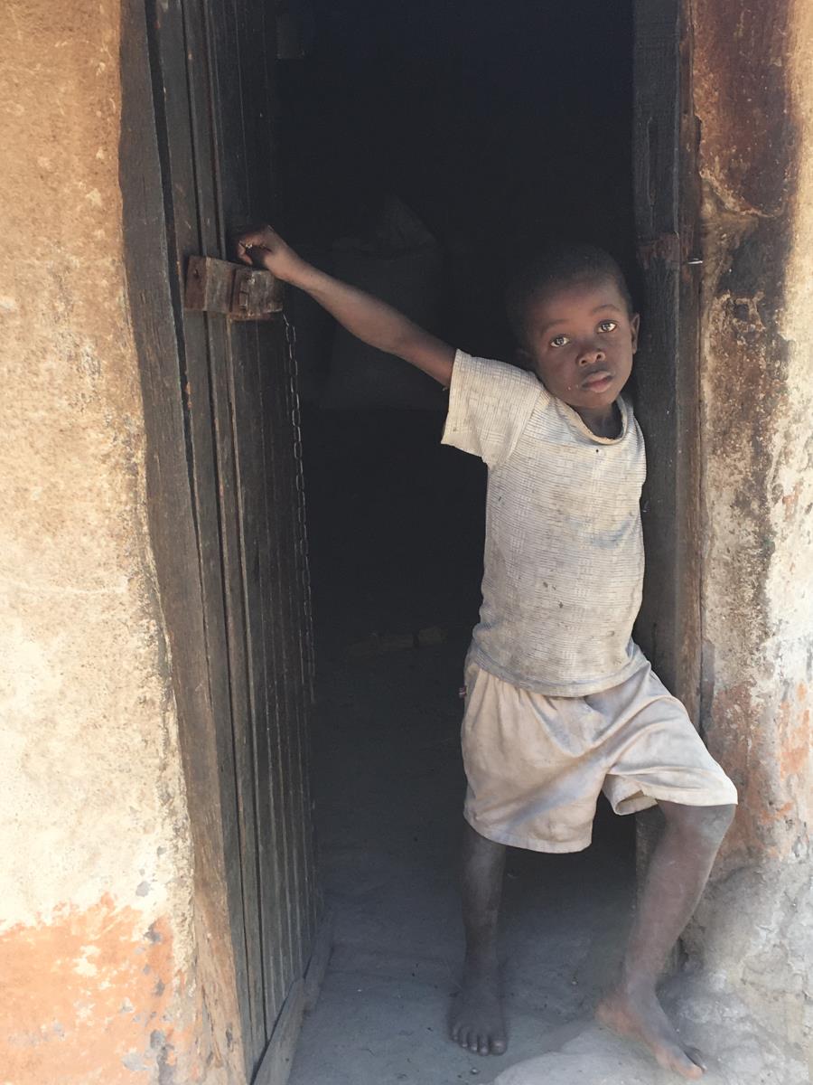 photo of child in entry
