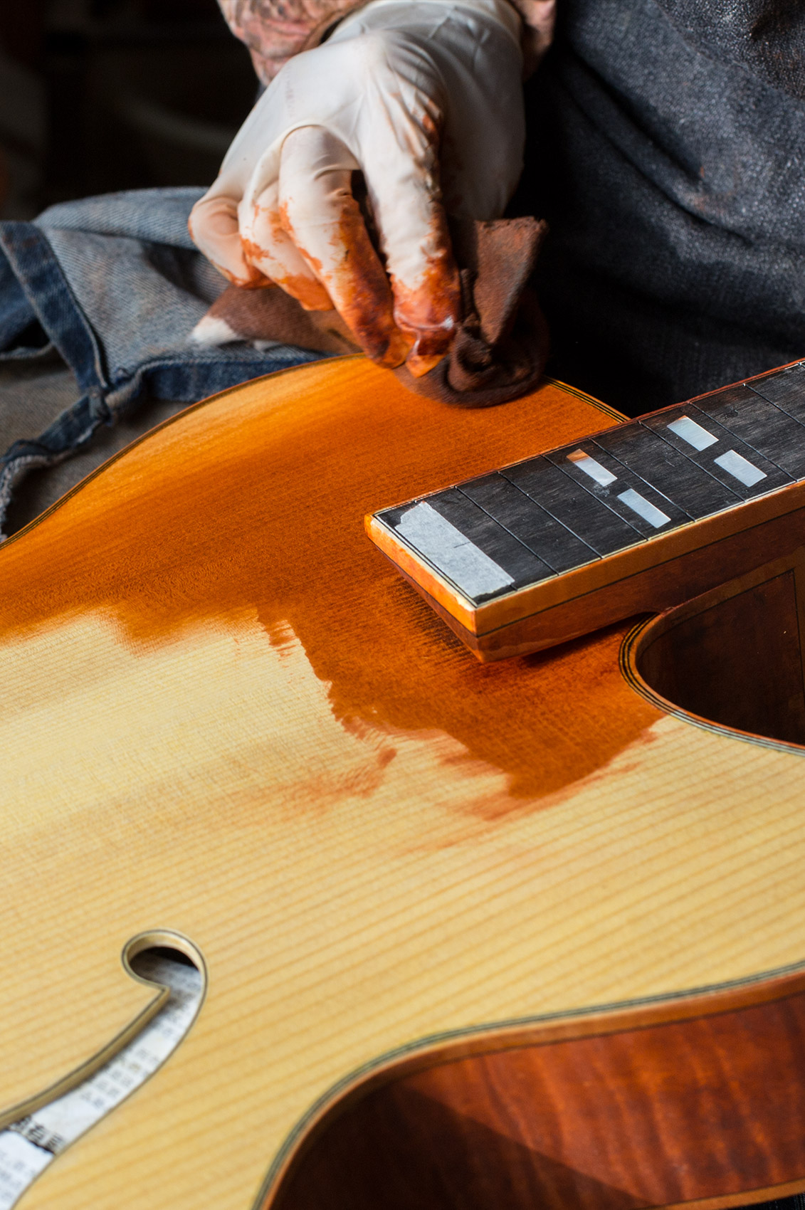 Antique Varnish Eastman Guitars