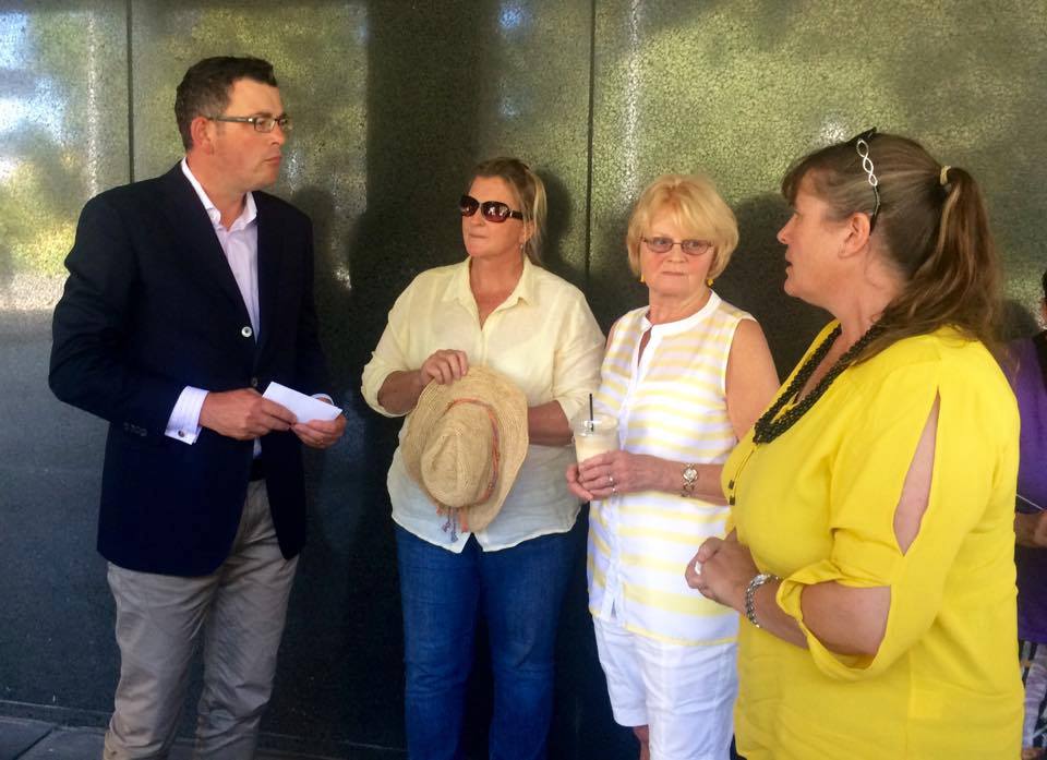 Daniel_Andrews_talks_with_knitting_nanas_March_2016.jpg