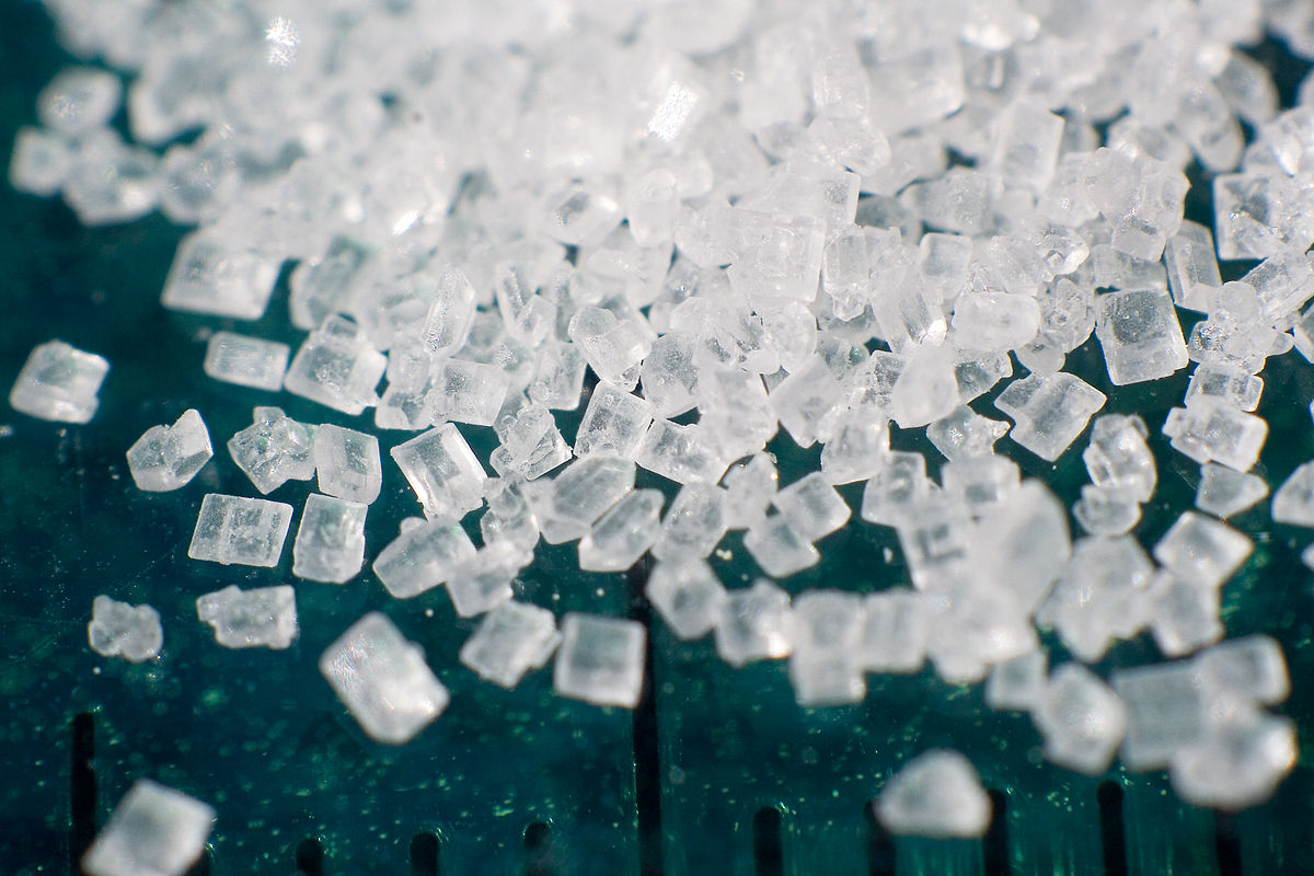 1200px-Sugar_2xmacro.jpg