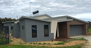Inverleigh-ext-crop-350.jpg