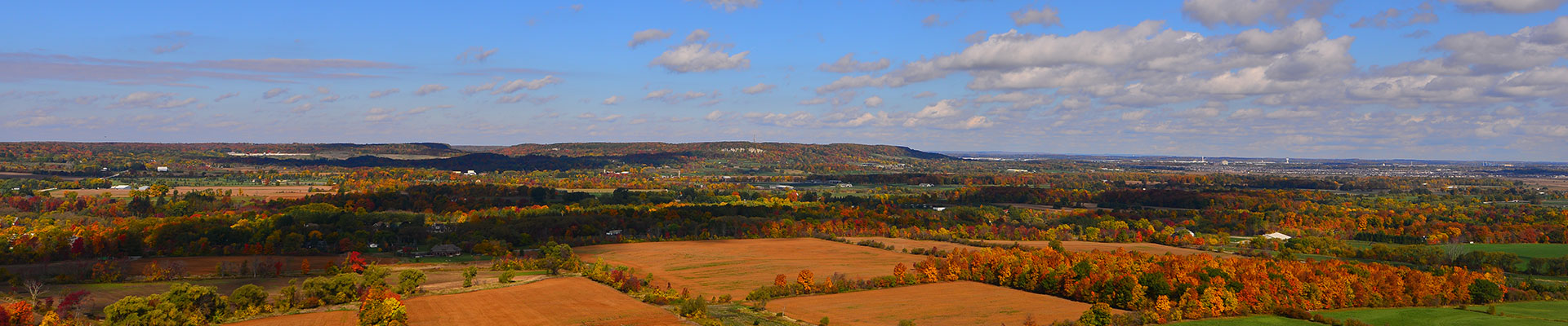 Photo-Autumn-View-2013-08-26-Mount-Nemo-Lookout_c_Alex-Meoko.jpg