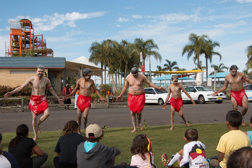 NAIDOC2016Dancers.jpg