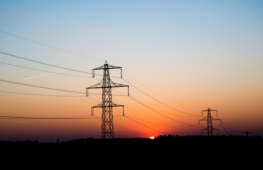 wsm0power-poles-550567_1280-1024x662.jpg