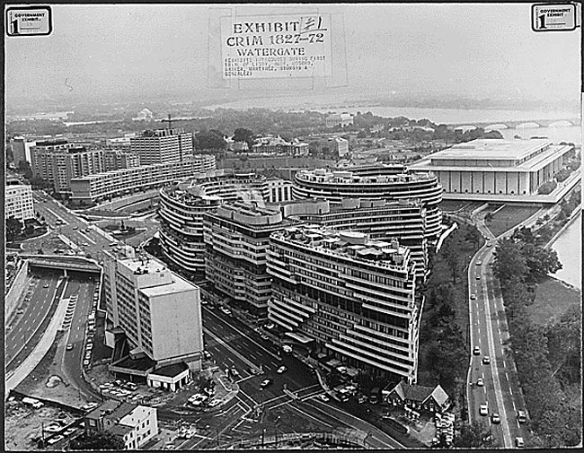 lnbCWatergate_complex.jpg