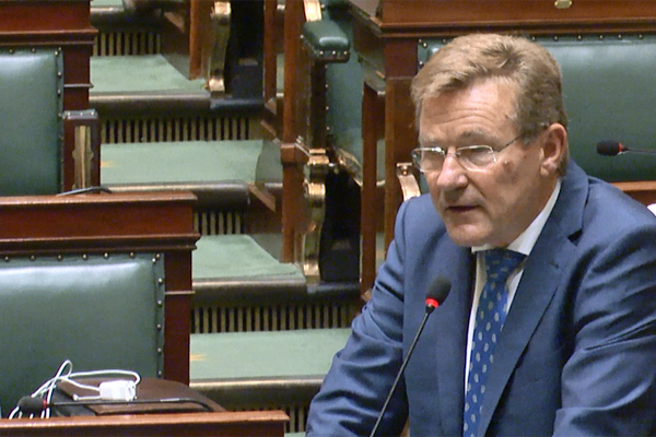 0H01van-overtveldt-de-kamer.jpg