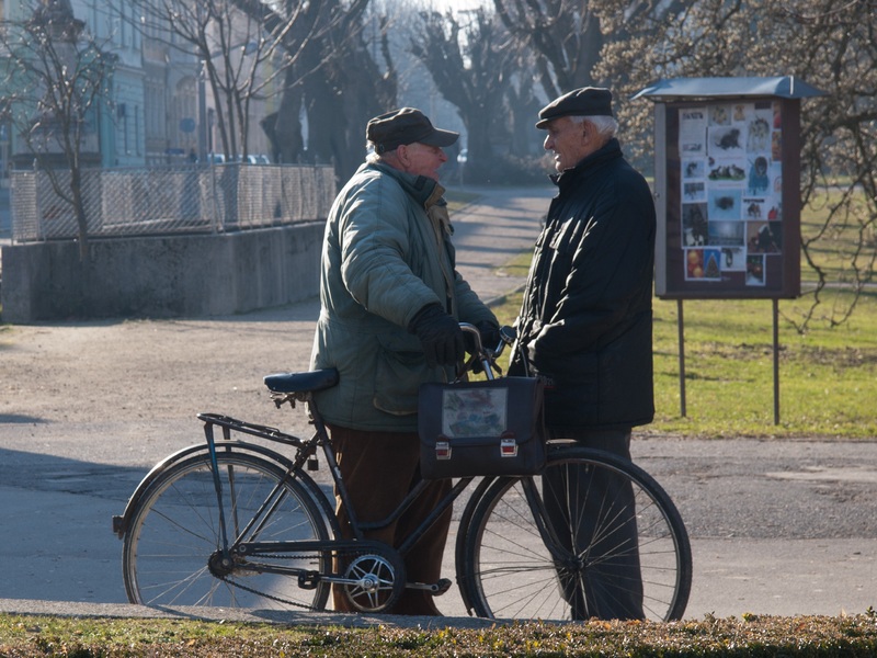 yIQCpeople-old-bicycle-bike-standing-vehicle-700398-pxhere.com_.jpg