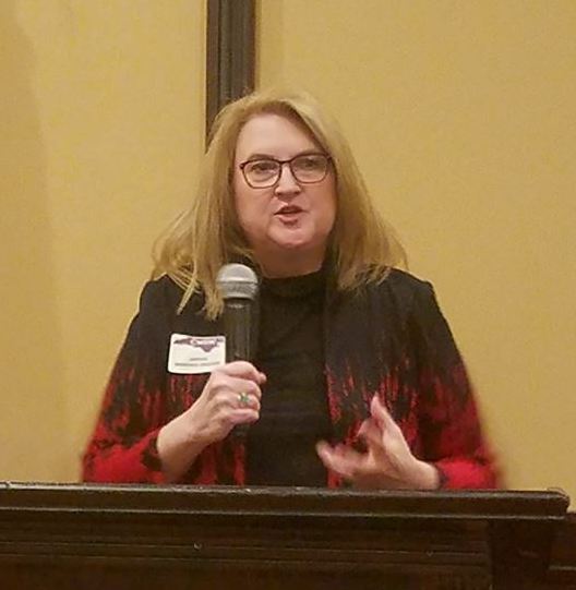 Barbara_Jackson_at_podium.jpg