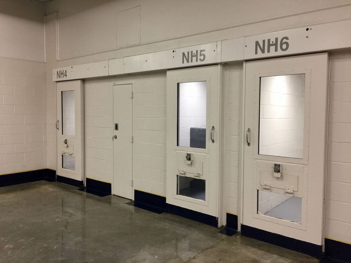 intake_area_hampton_rds_jail.jpg intake_area_hampton_rds_jail.jpg