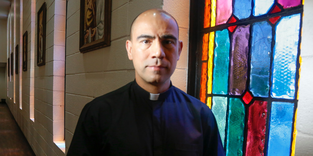 1707 - DAI - DMN - Fr Belmontes - Cropped Wide