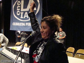 0901 - 1LA - Foreclosure Action - Juanita Gonzalez - Photo by Gregg Canes, CNN