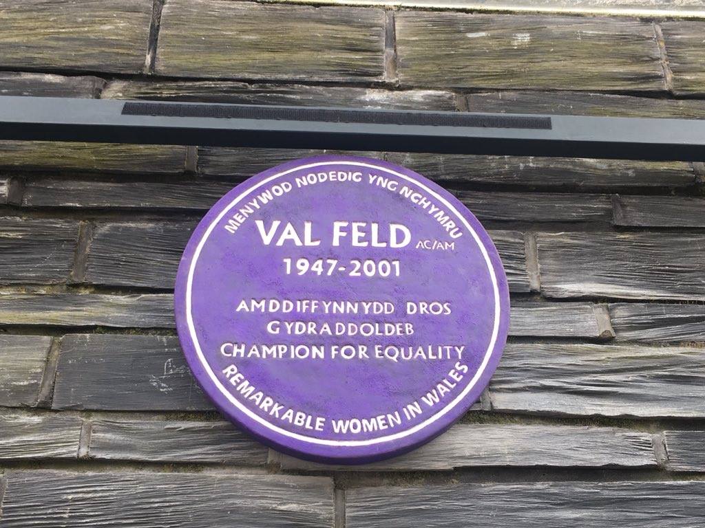 plaque_2.jpg