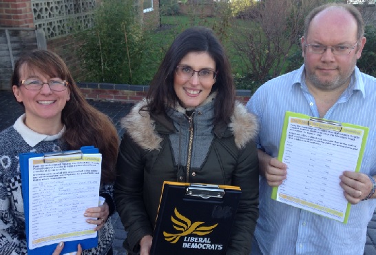 Campaigning on Marcham Rd Crossing