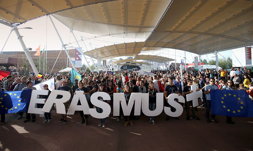 Celebrate 30 years of Erasmus + by saving it!
