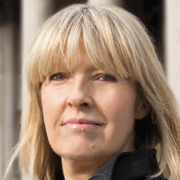 Helen Davies Helen Davies