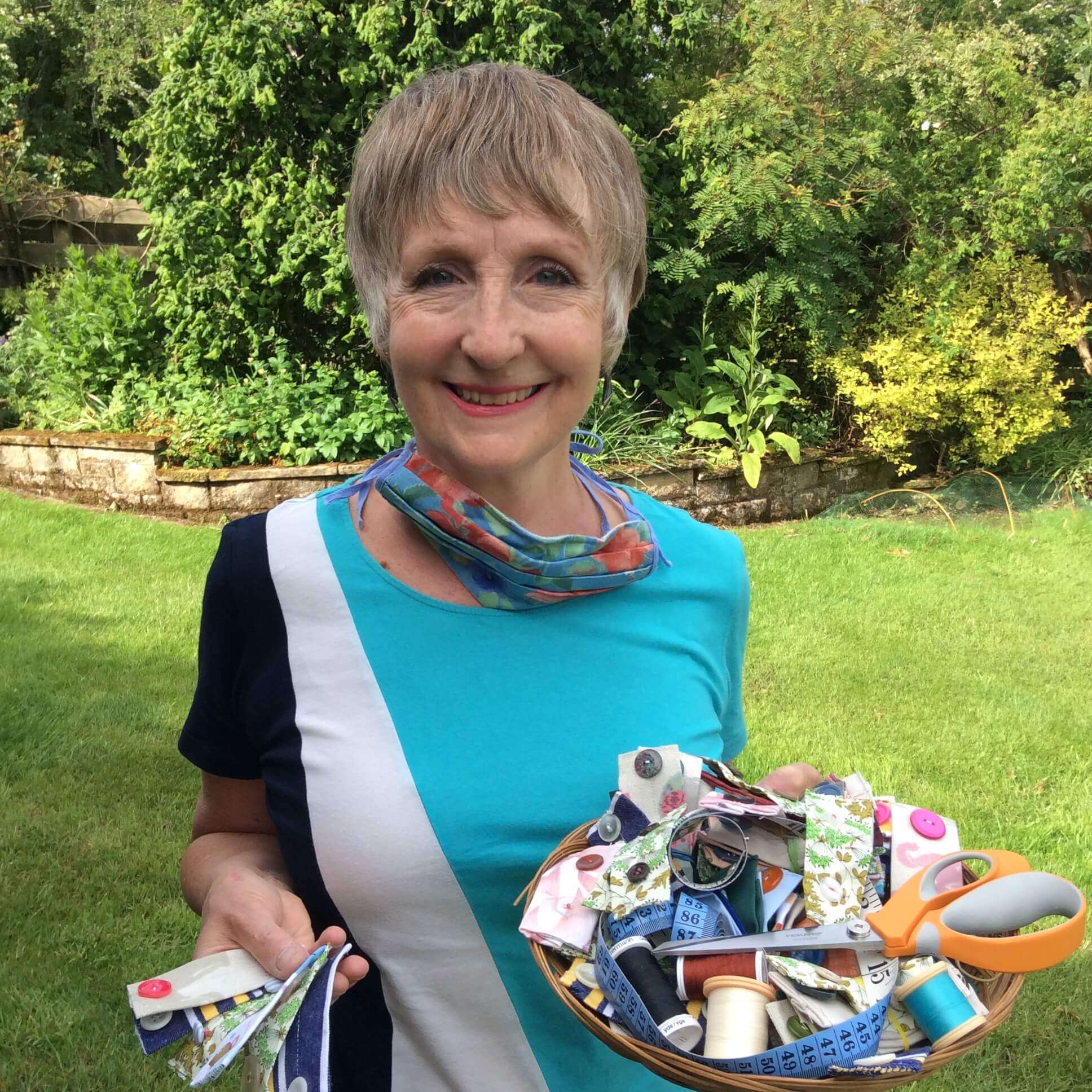 Liz Barrett and button bands