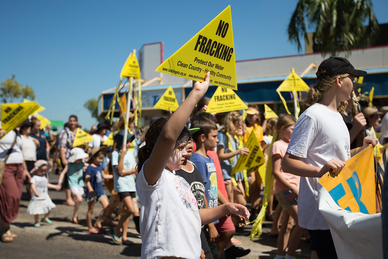 Liberal and Labor join forces to funnel public funds to fracking company