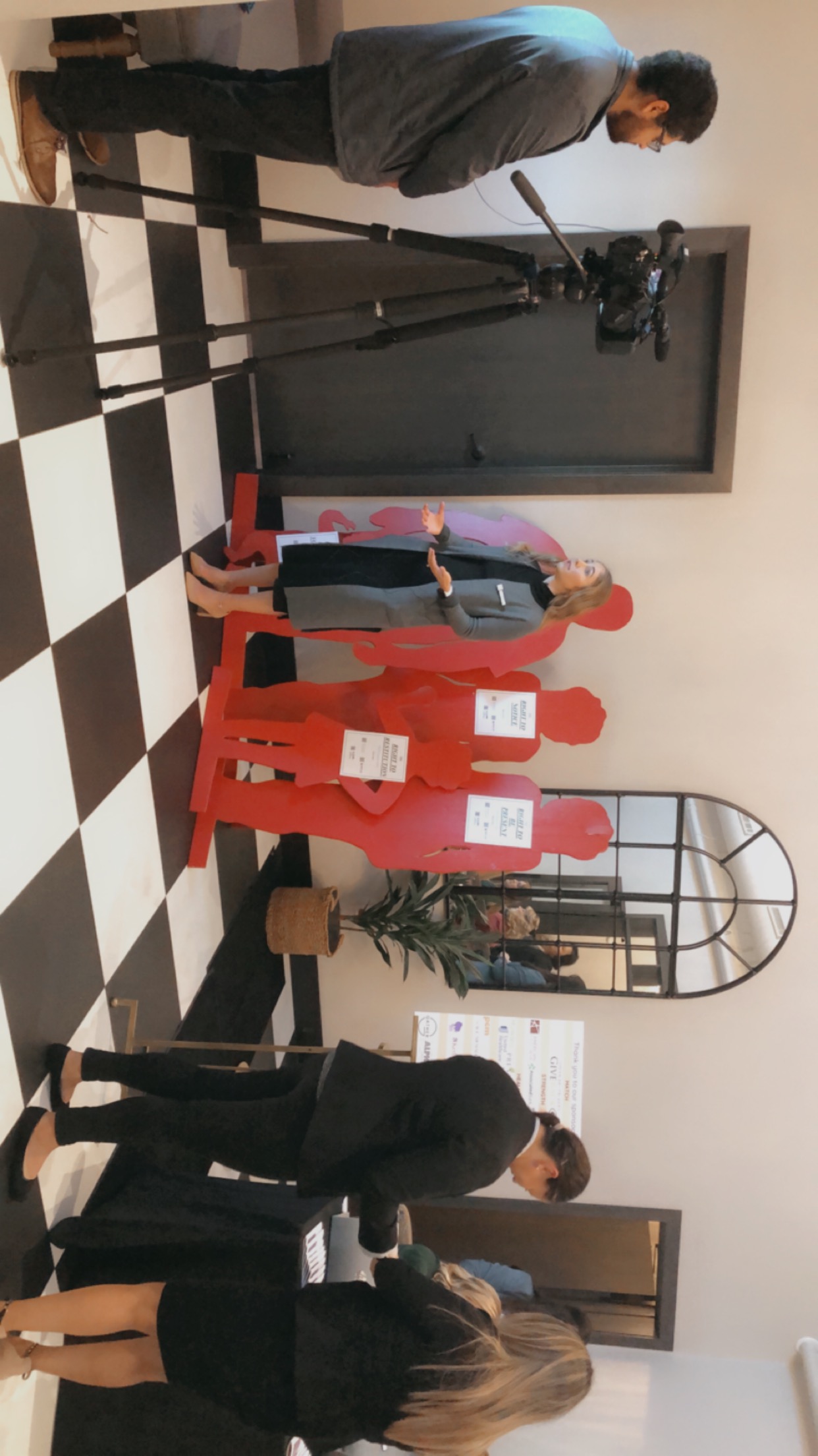 Marsy's Law for Wisconsin, Golden House Display Silhouettes in Brown