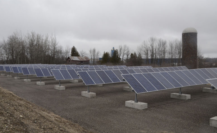 solar-panels-Manthei-Landscape-Supply.png