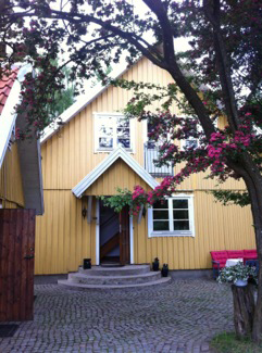 Renting model homes Renting model homes