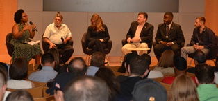 panel_small.jpg panel_small.jpg
