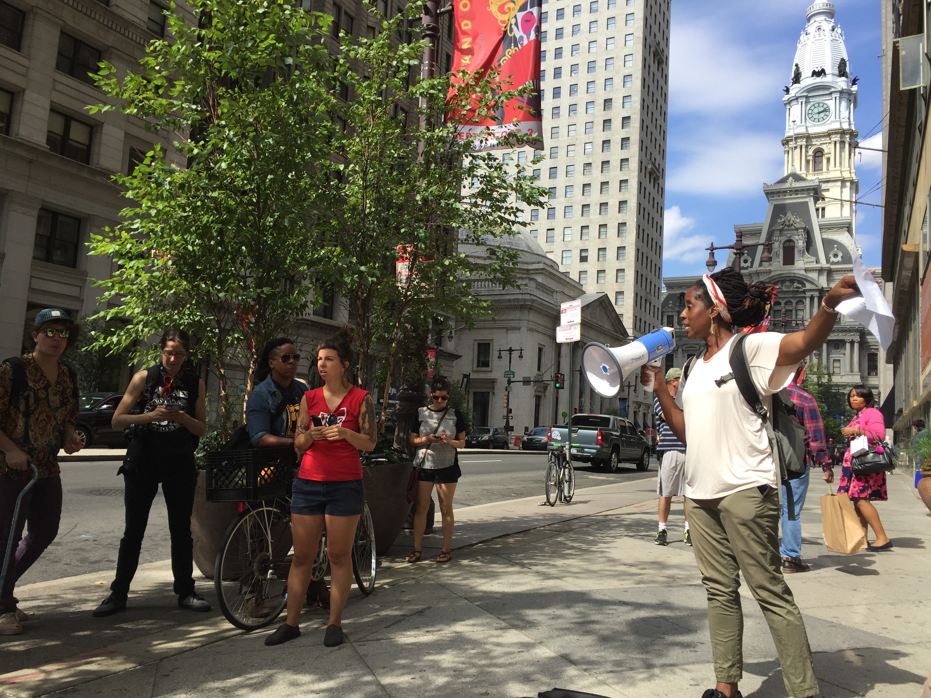 Chinara Speaks to Crowd
