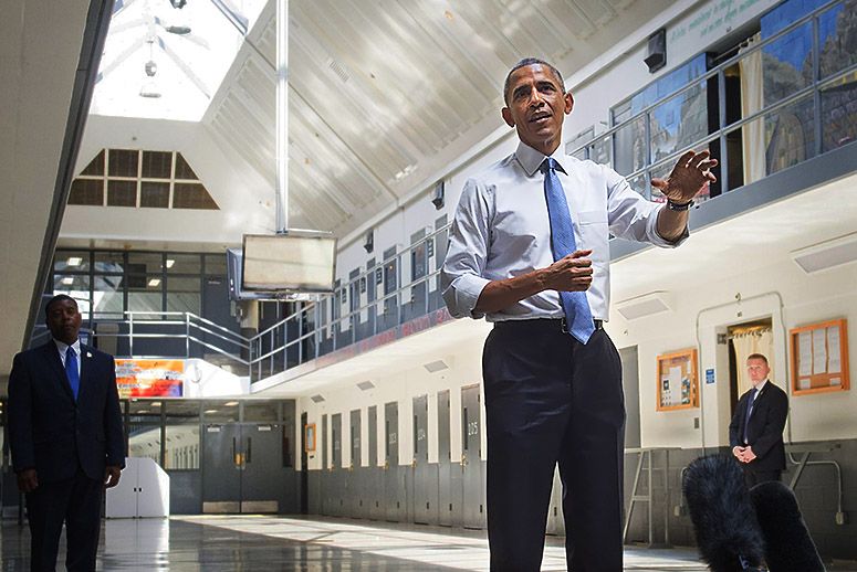Obama commutes sentences for 72 inmates