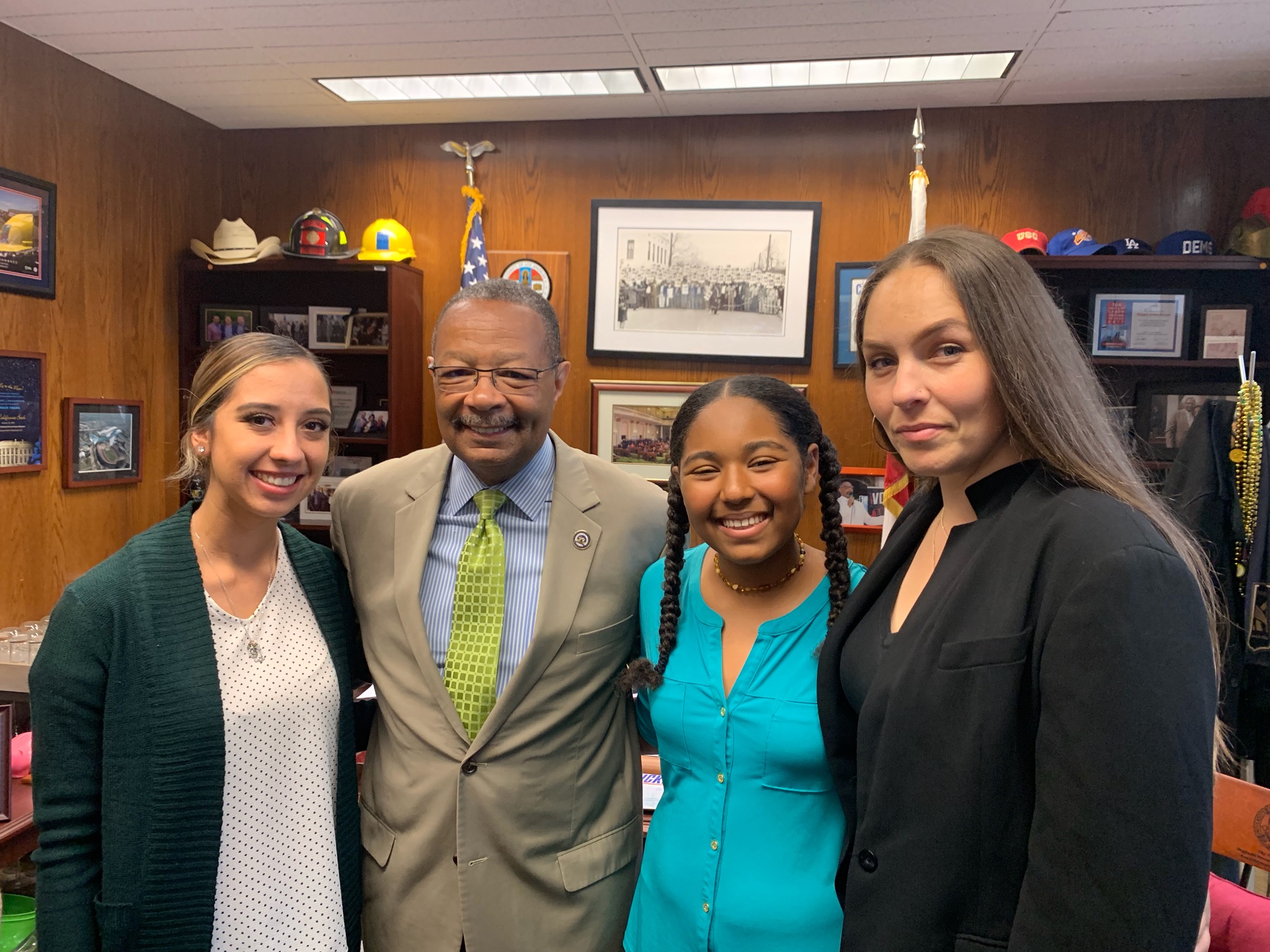 Sacramento Lobby Day: Invest in #ParentsNotPrisons