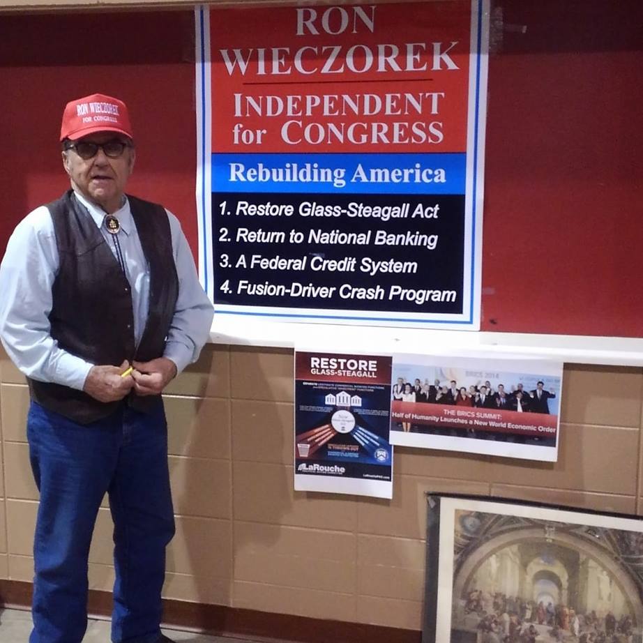 Wieczorek Speaks to Audience Wieczorek on Campaign Trail
