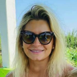 Mirela Dalton