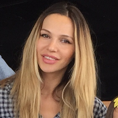 Amalia Handabut