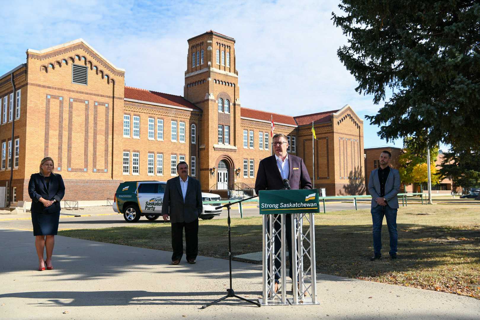 SaskParty to Help With Tuition Costs By Raising the Sask Advantage Scholarship