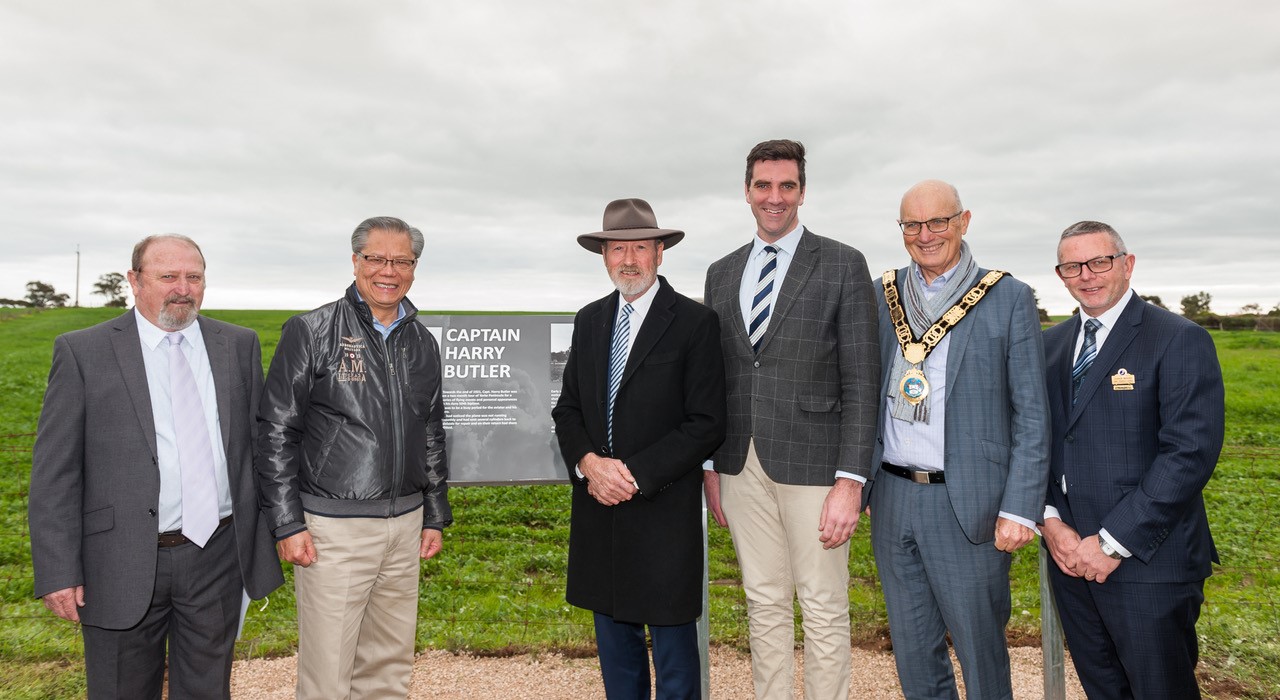 Calling for Adelaide Airport to be named the Adelaide Harry Butler Airport