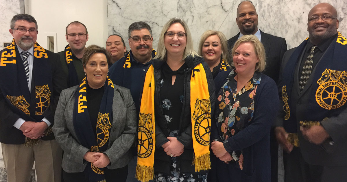 Members give powerful testimony on DOC and LE interest arbitration bills Image
