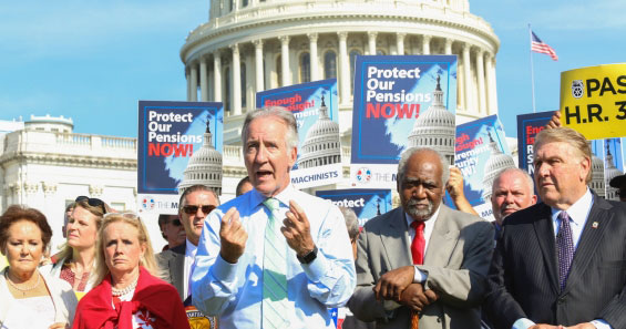 Teamsters applaud committee vote to approve pension reform bill Image